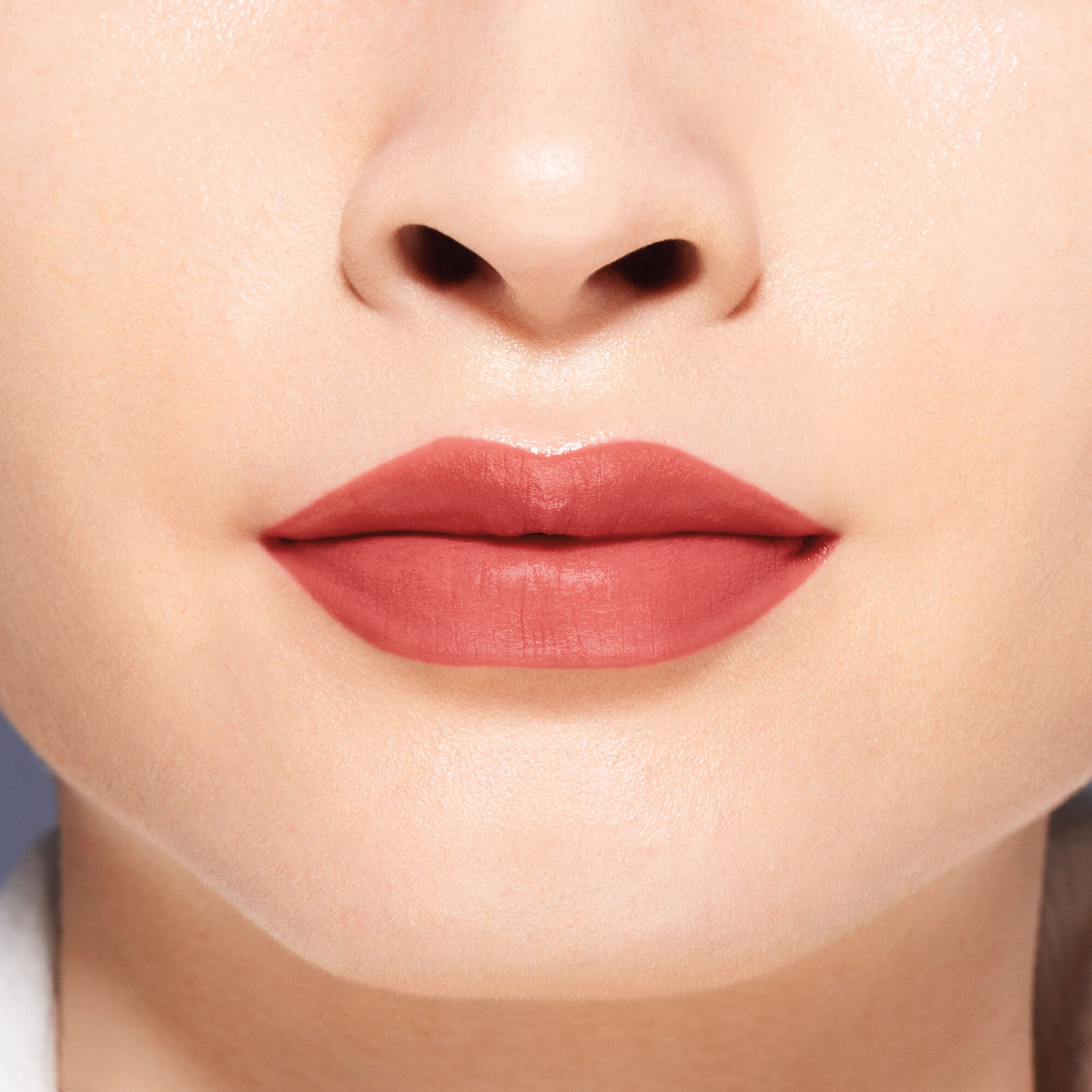 shiseido cherry red lipstick